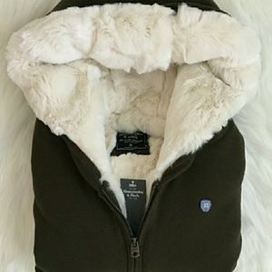 Faux fur abercrombie hoodie nwt